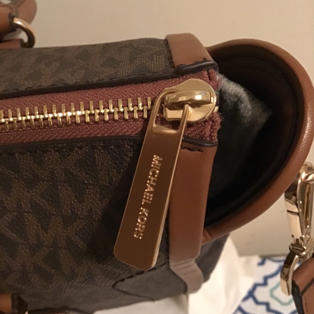 🔥Michael Kors, NWOT, see photos, - Picture 8 of 12
